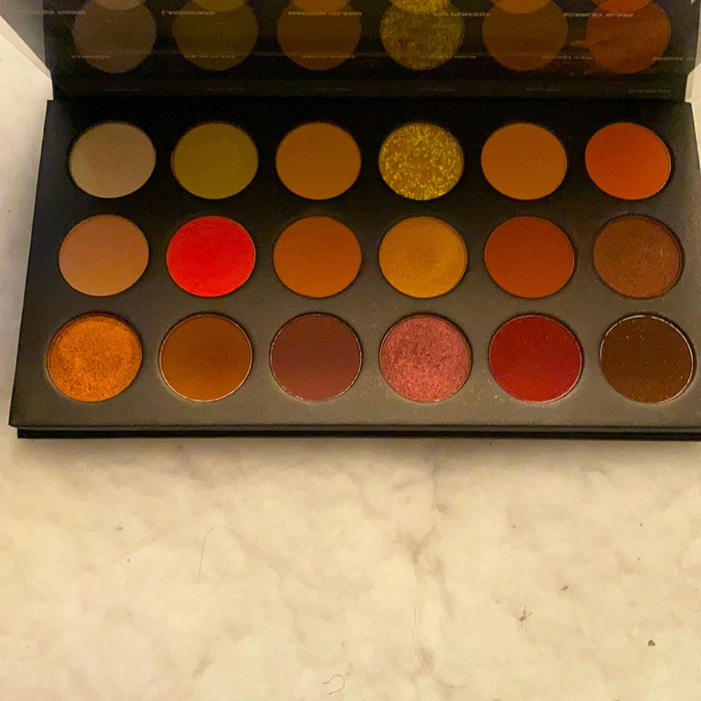 Morphe 18S Sunset Beats